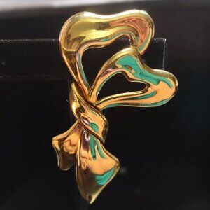 Vintage 90's Monet Heart Bow Chunky Gold Tone Bow Brooch Pin